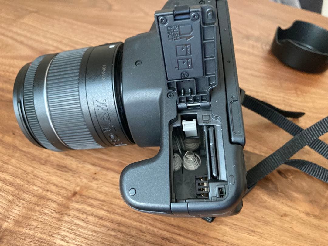 Canon EOS Kiss X9 レンズ2本セット（18-55mm＋50mm）