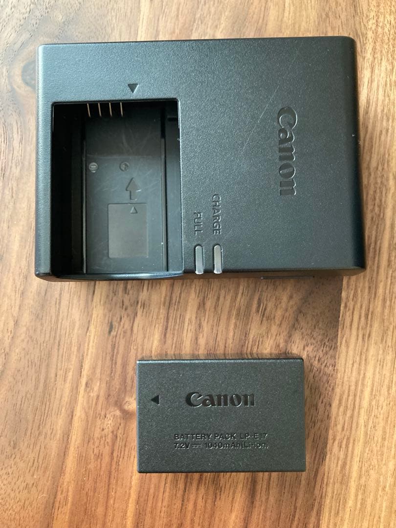 Canon EOS Kiss X9 レンズ2本セット（18-55mm＋50mm）