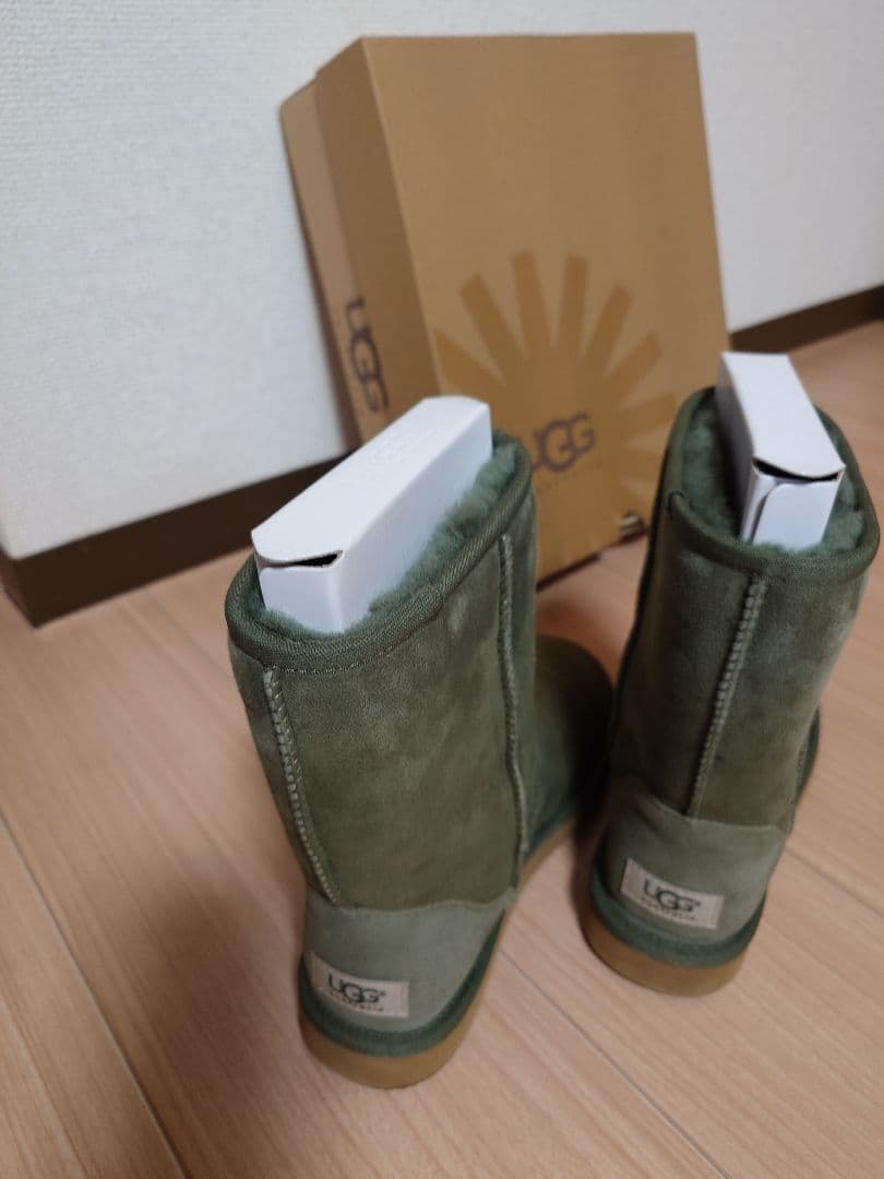 UGG グリーン ムートンブーツ