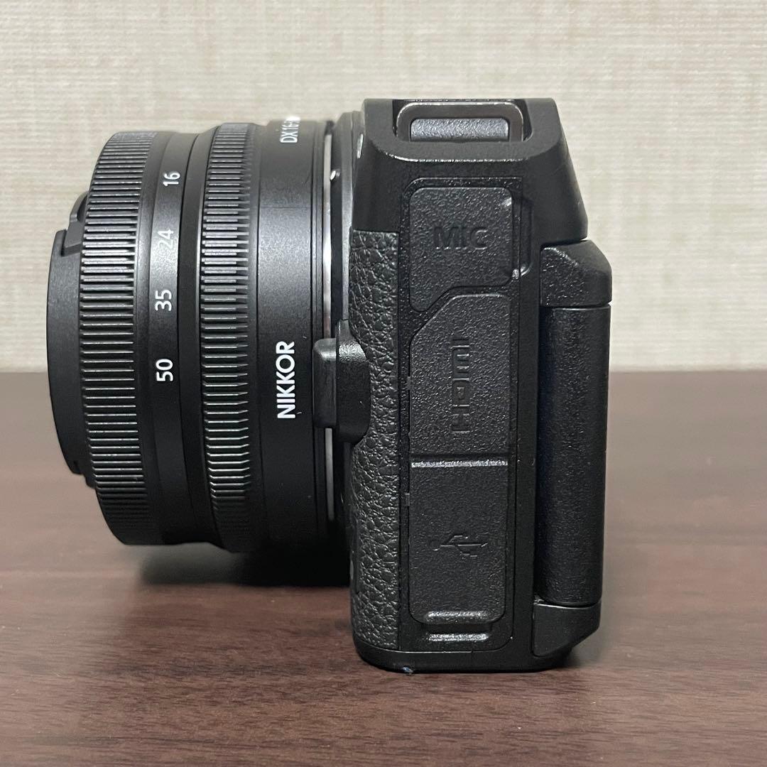 ミラーレス一眼Nikonz30・レンズDX16-50