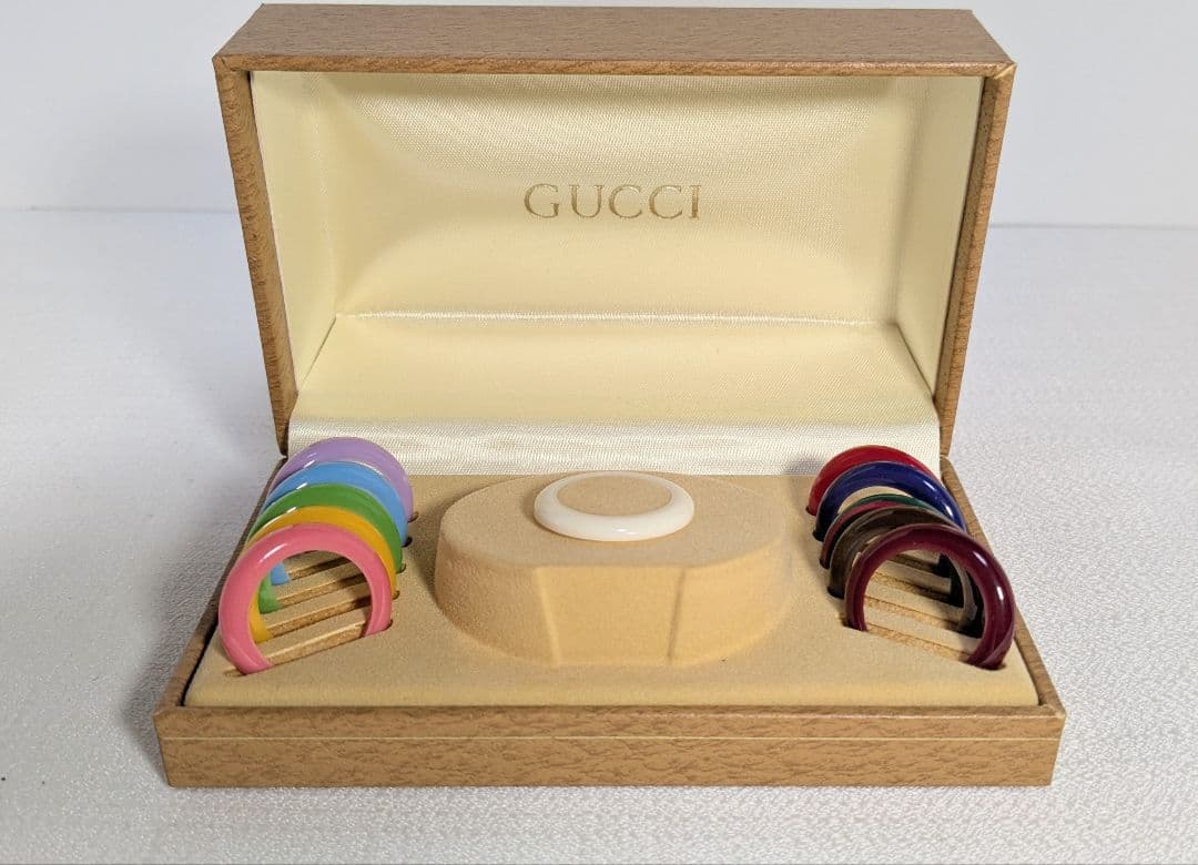 GUCCI 1100L チェンジベゼル　ケースあり　ベゼルのみ11個