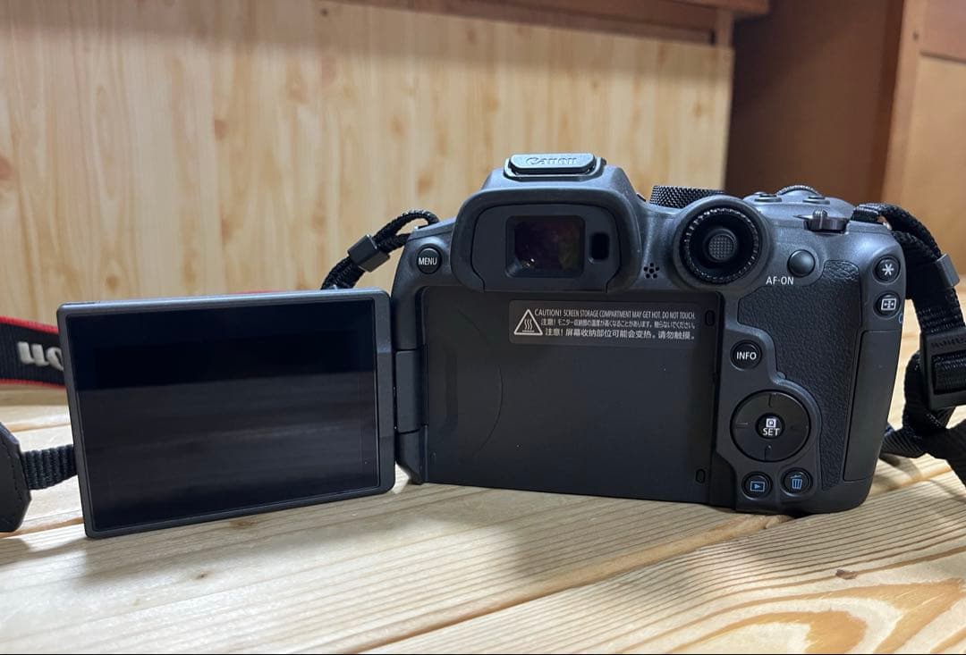 Canon (キャノン) ミラーレス一眼カメラ EOS R7 ボディ