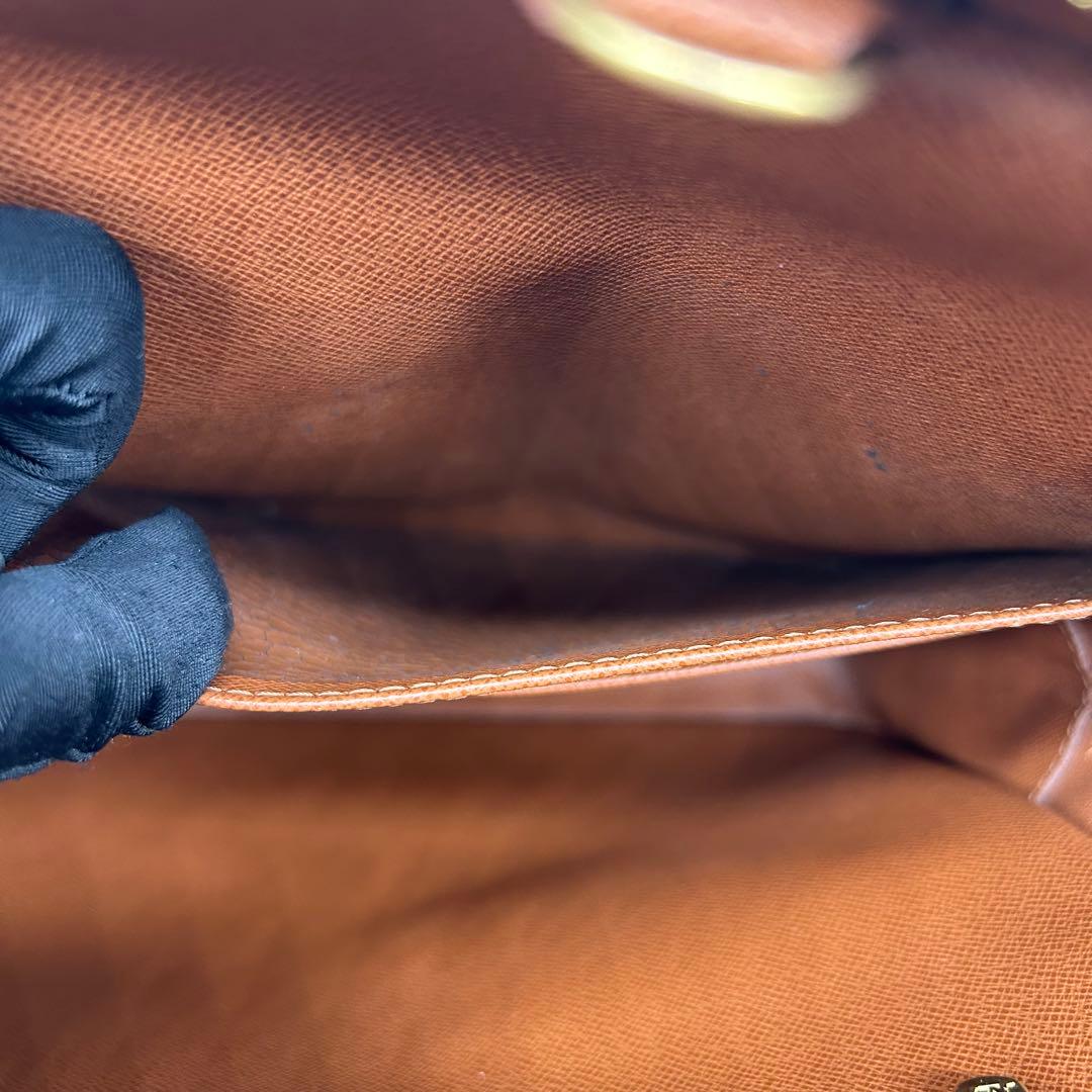 ルイヴィトン ポルトドキュマン ヴォワヤージュ モノグラム　ビジネスバッグ