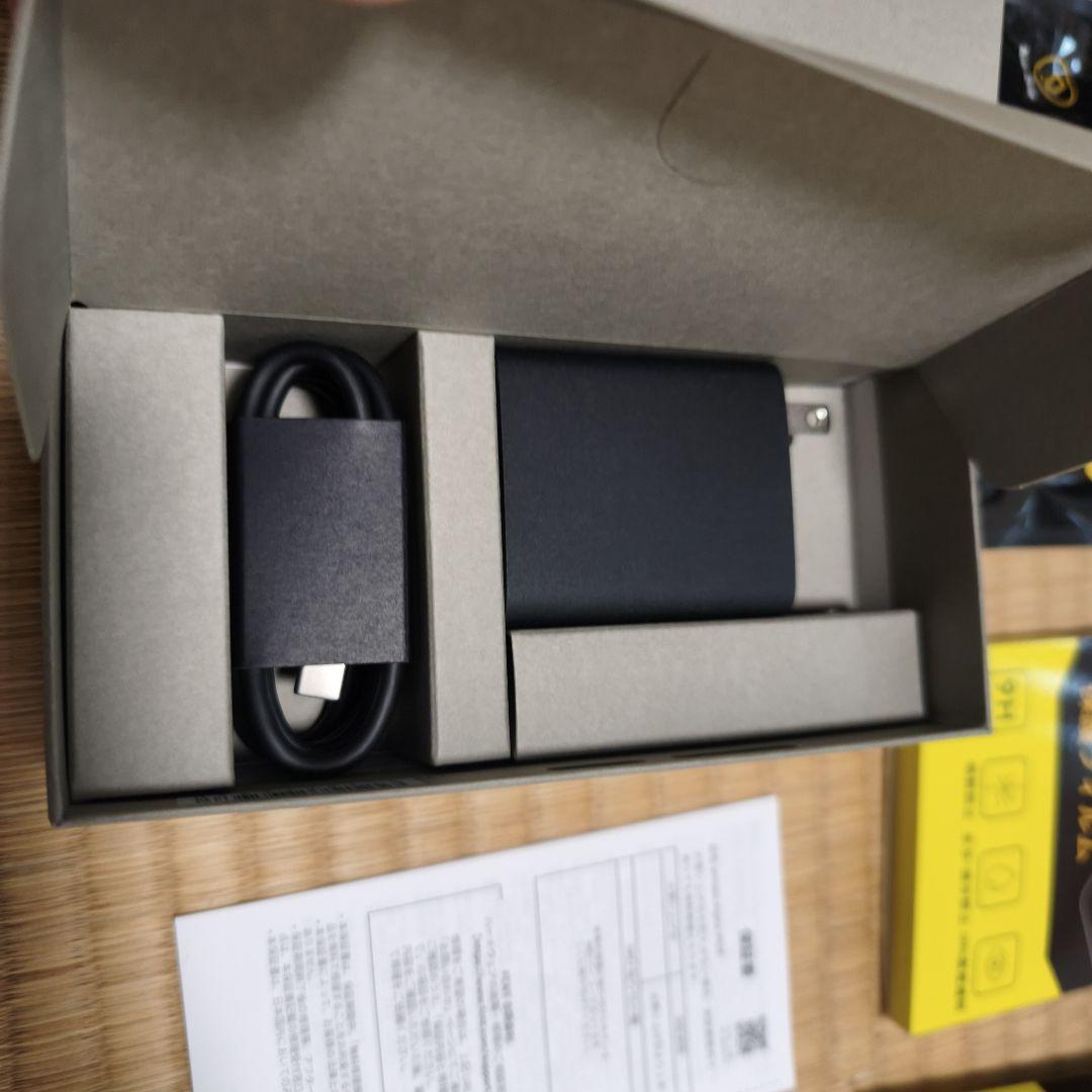 【美品】arrows Alpha ホワイト