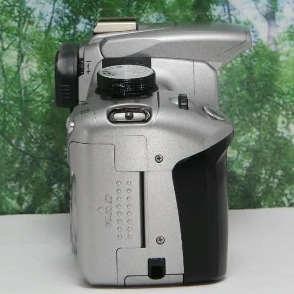 ❤️Canon kissN☆スマホ転送OK♪遠近撮れるレンズや付属品多数❤️