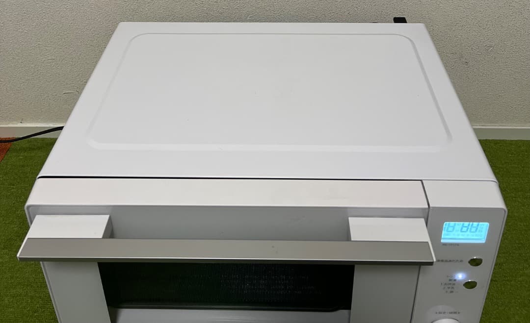 美品 SHARP 電子レンジ　ヘリツフリ 2020年製 ホワイト 電子レンジ