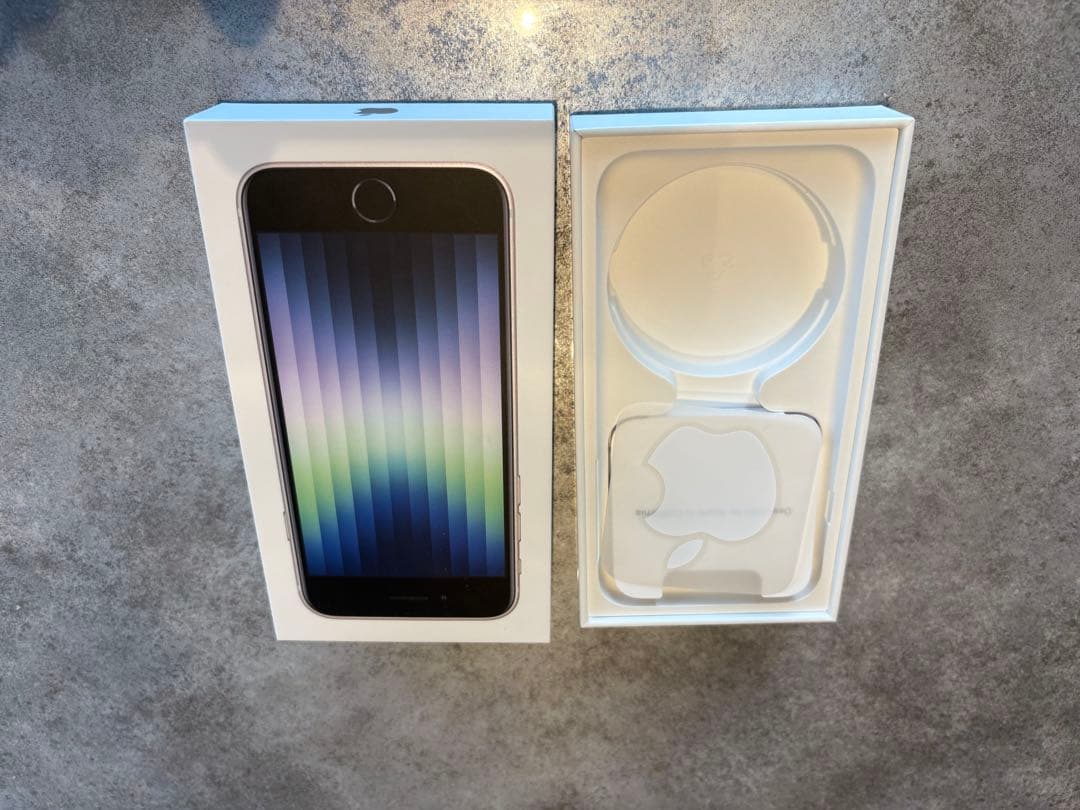 【箱つき】Apple iPhone SE 第3世代 本体 SIMフリー　128G