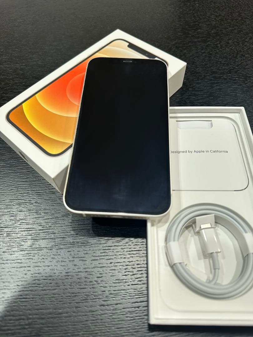 Apple iPhone 12 ホワイト 64GB 本体 充電ケーブル付き