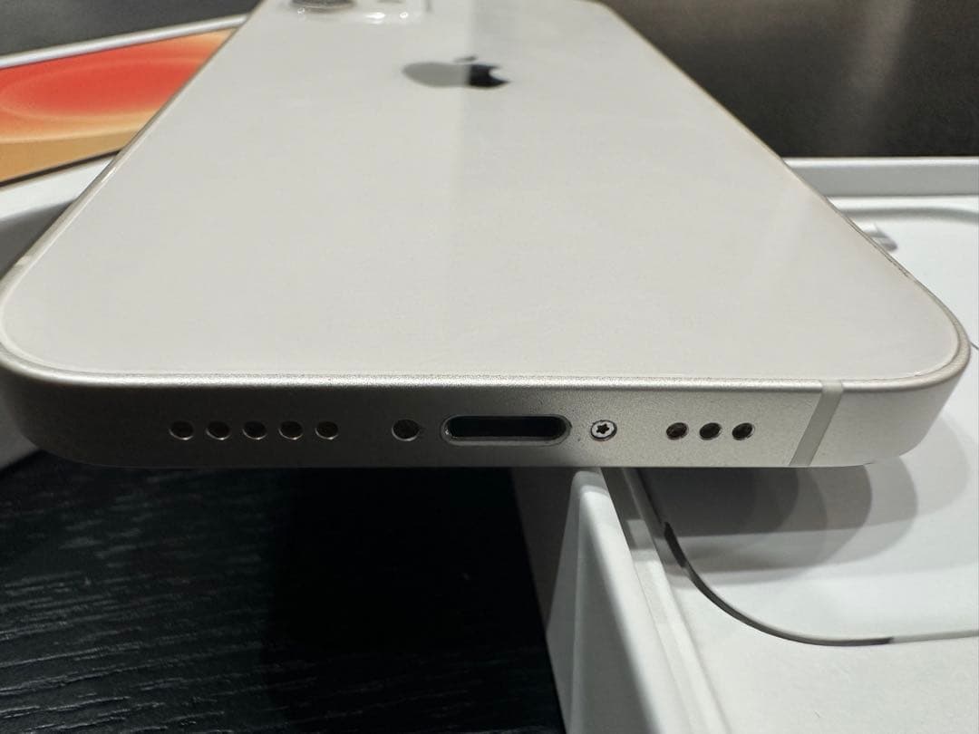 Apple iPhone 12 ホワイト 64GB 本体 充電ケーブル付き