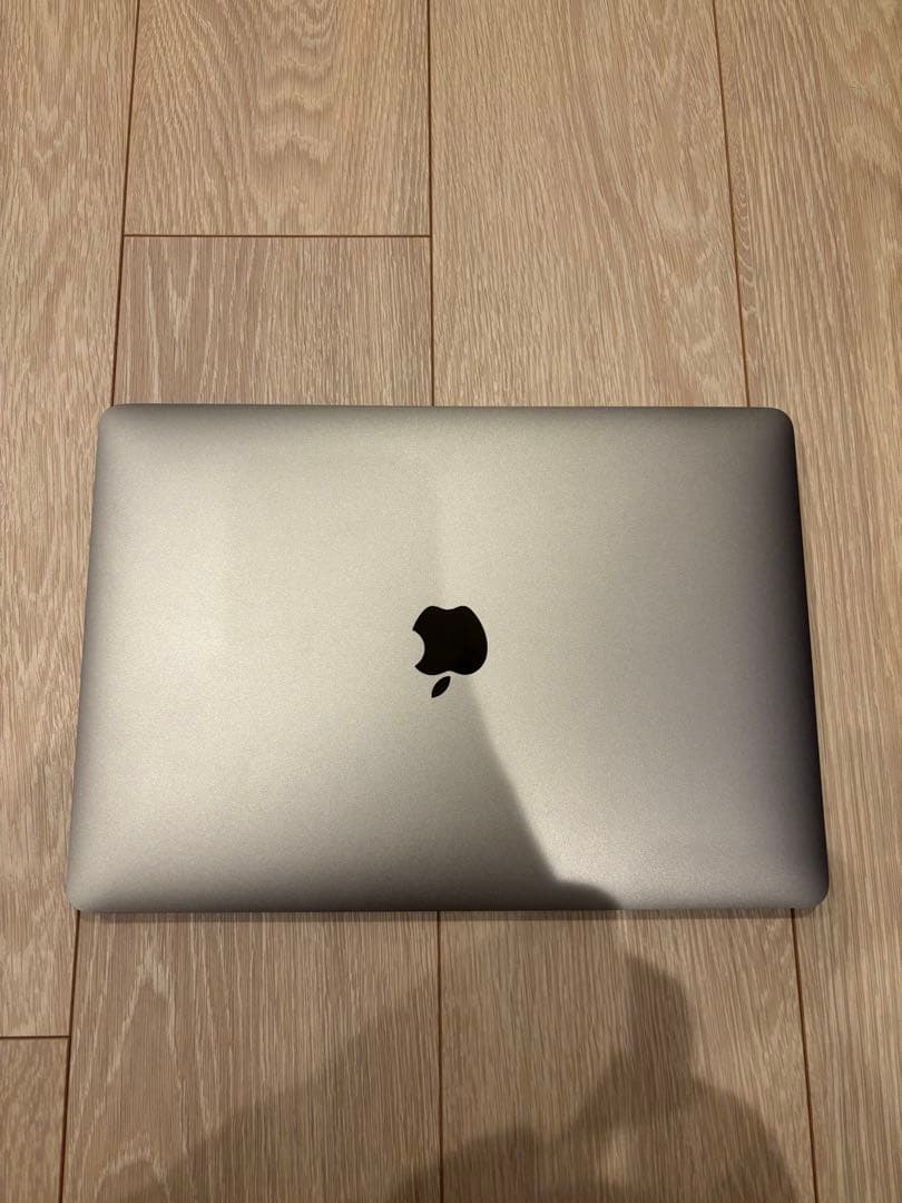 美品 MacBook 512GB(Apple 純正マウスもお付けします)
