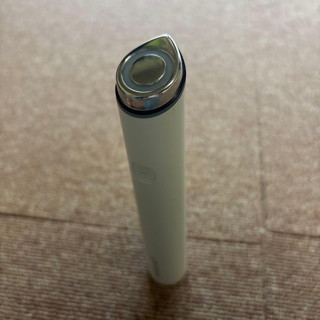 medicube ブースタープロミニ　LED美顔器 ホワイト