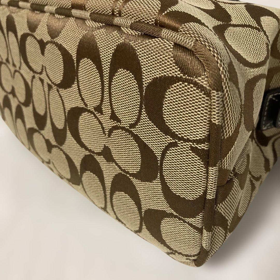 COACH　アクセサリーポーチ★極美品ハンドバッグ シグネチャー　6044