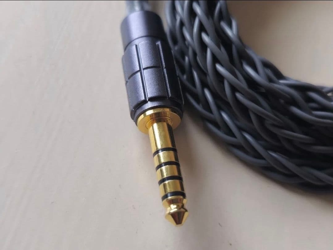 ケーブル・シールド BeatAudio 8Wire Signal MK2 2Pin 4.4mm