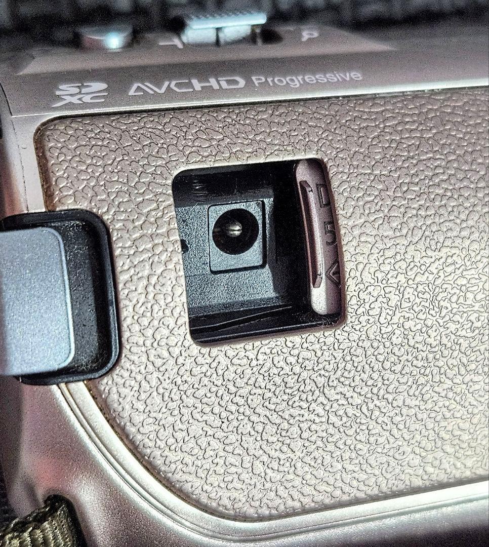 [訳あり］パナソニック HC-V550M ピンク