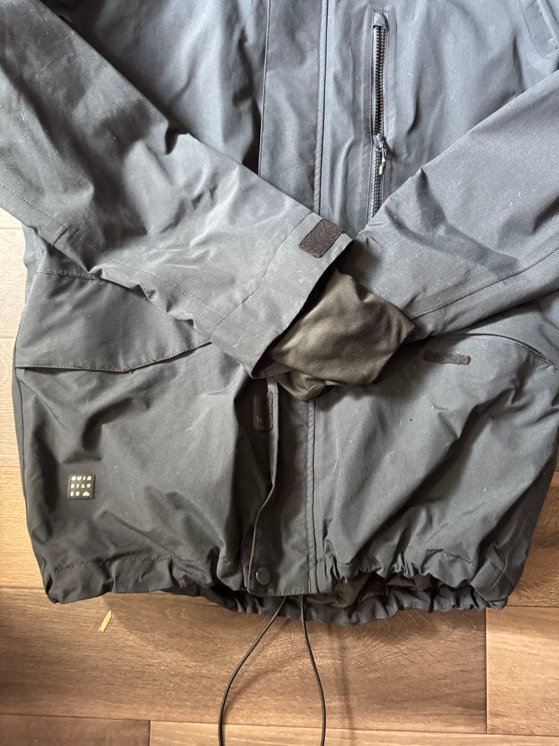 ま*様 Quiksilverゴアテックス　スノーボードウェアセ　M 上下セット