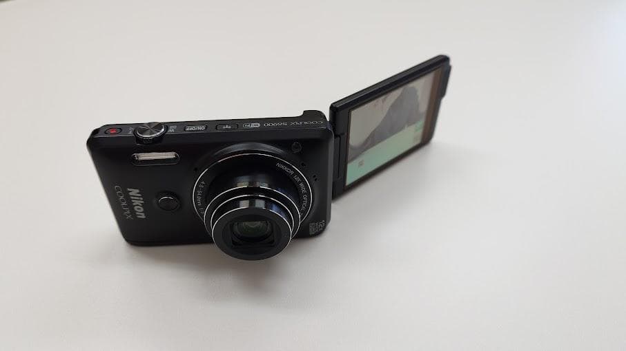 Nikon COOLPIX S6900 黒【純正予備バッテリー付】