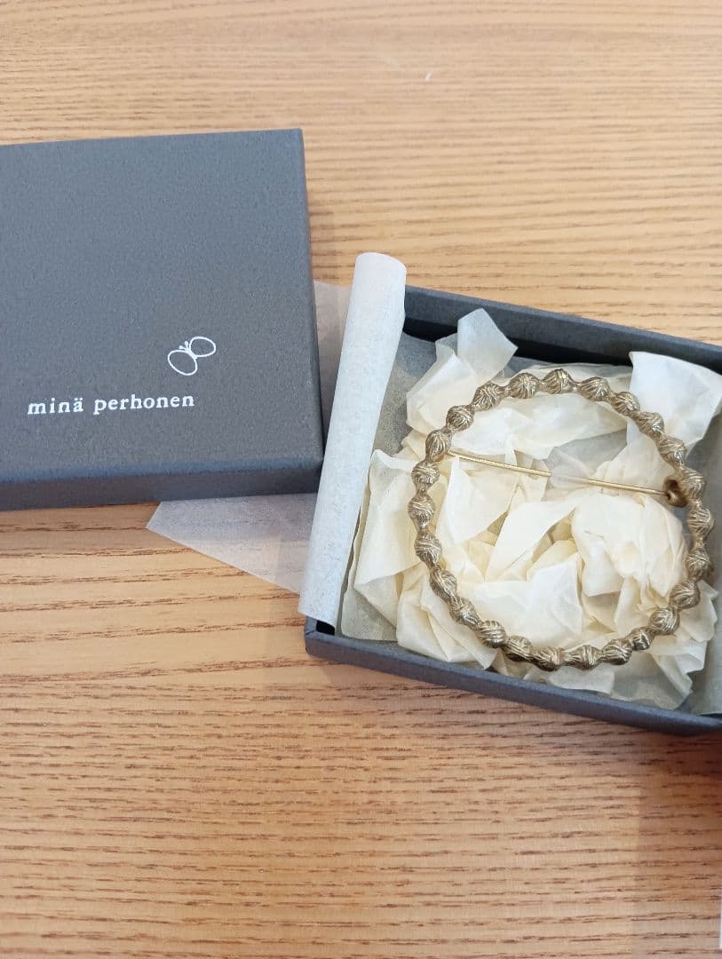 新品未使用　ミナペルホネン　tambourine ブローチ　アンティークゴールド