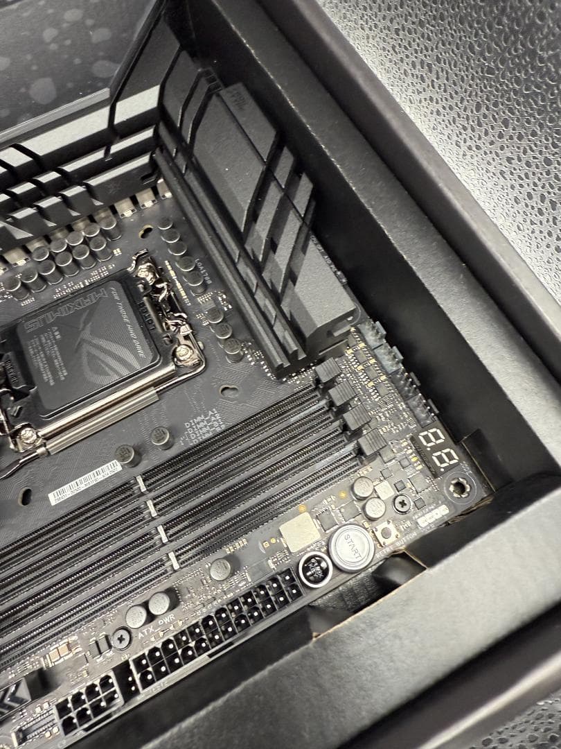 マザーボード ROG MAXIMUS Z790 DARK HERO