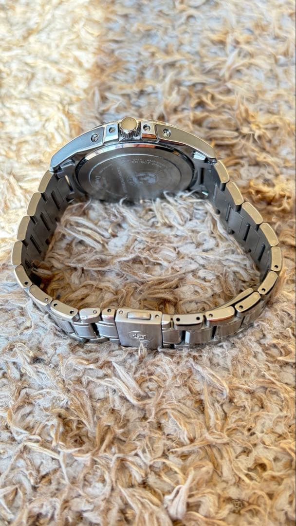 シチズン エクシード CB1080-52A 電波ソーラー チタン