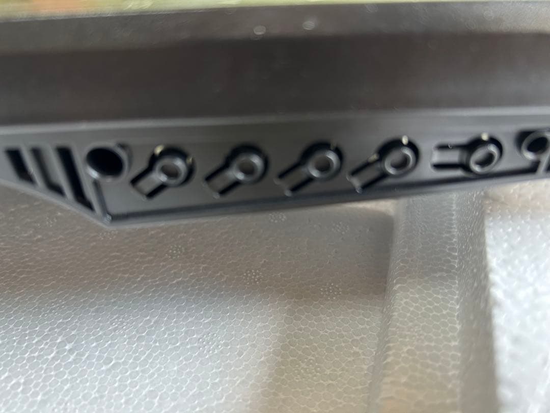 4K27型H DR液晶ディスプレイ