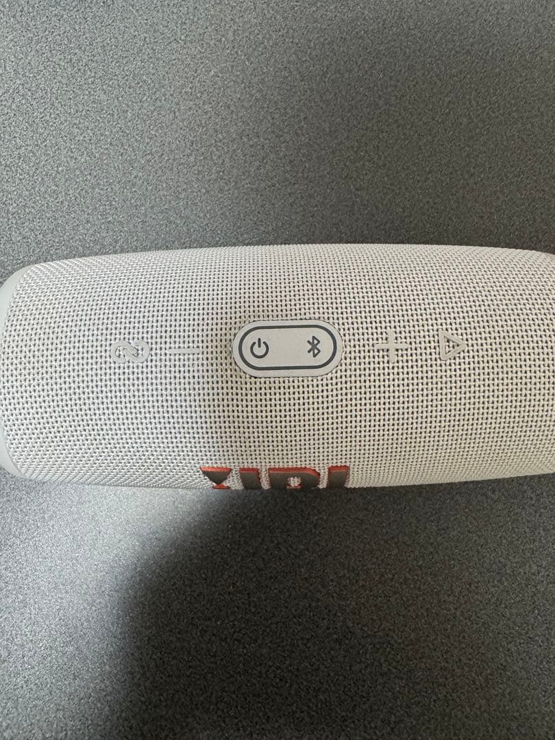 JBL Charge 5 ホワイト ワイヤレススピーカー