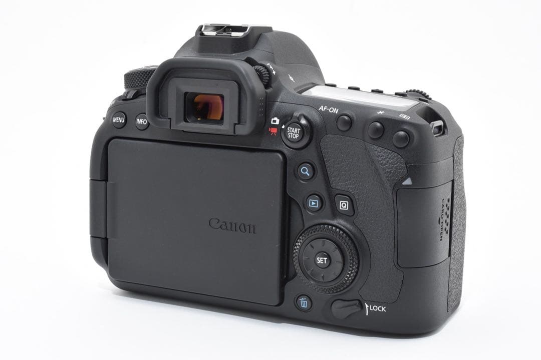 Canon EOS 6D Mark II / Canon EF 75-300㎜