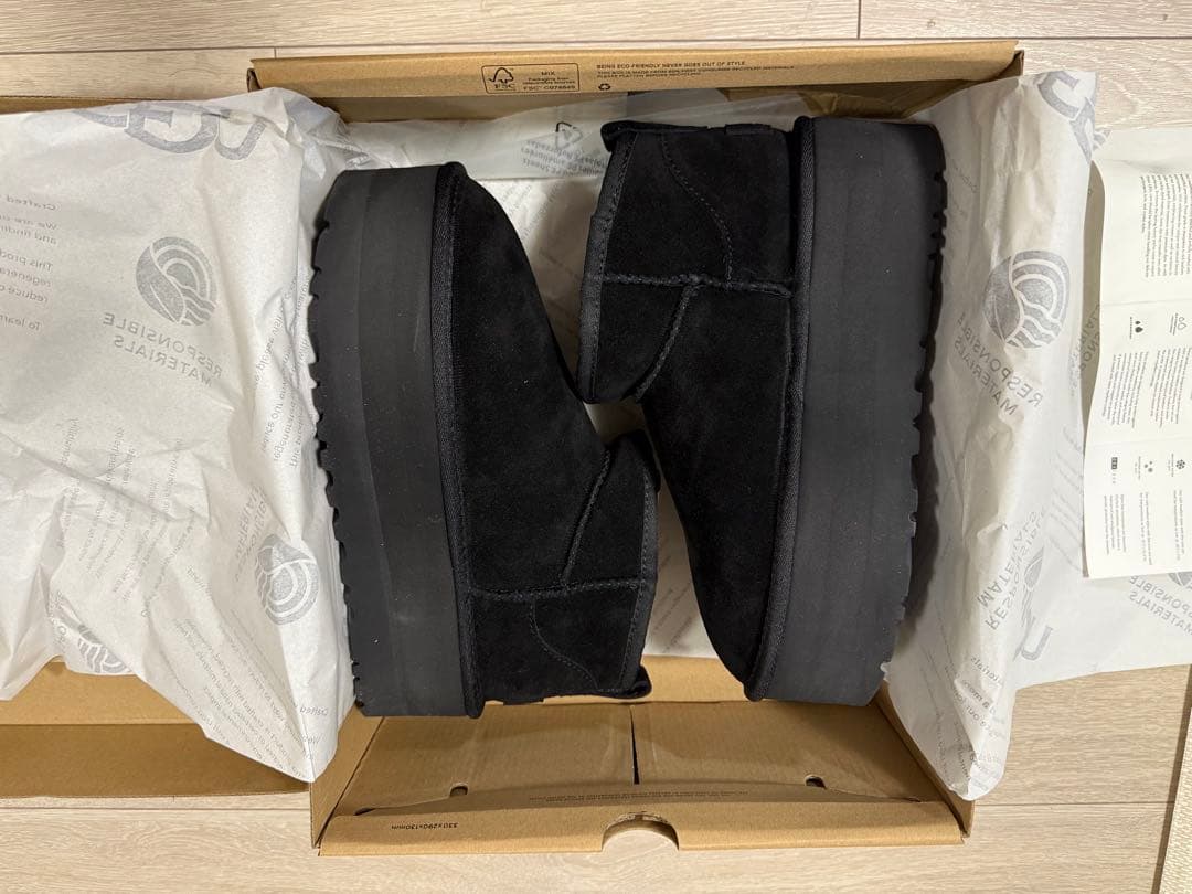 UGG ムートンブーツ　クラシック ウルトラ ミニ プラットフォーム