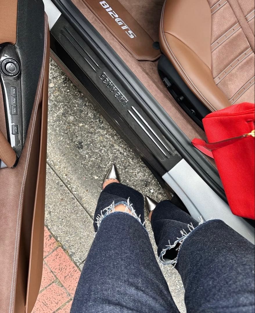 sheller新品未使用ダークブルーストレートデニム パンツ　ハイウエスト