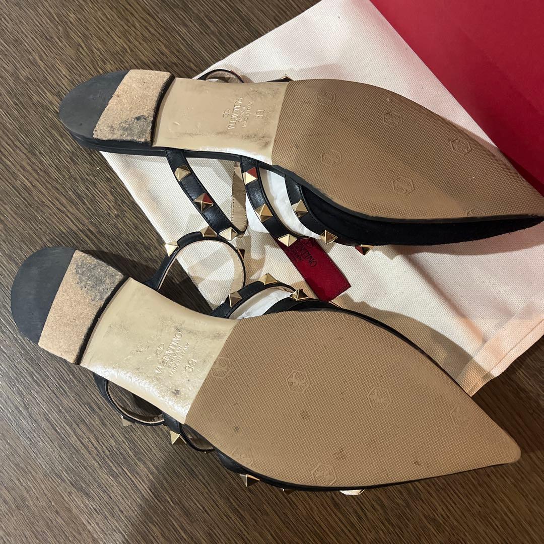 VALENTINO スタッズ付きブラックミュール