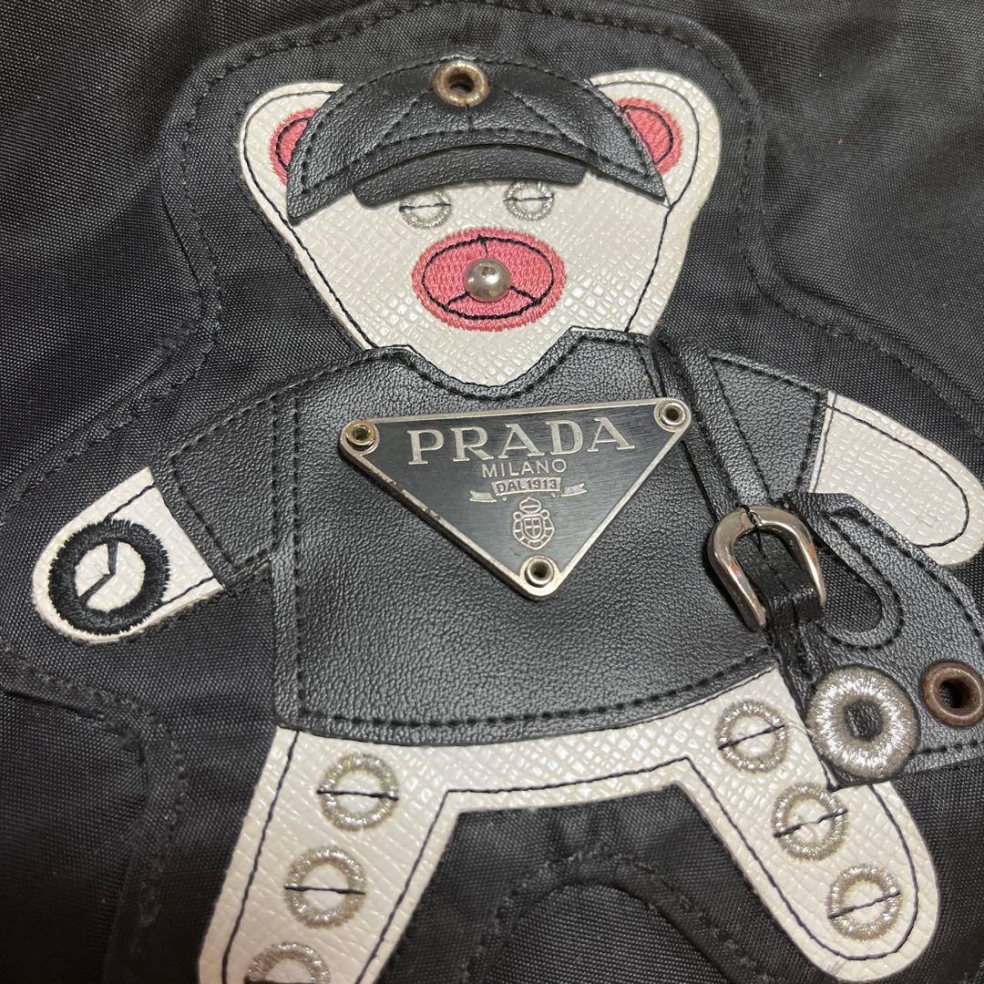 PRADA クマ刺繍 ナイロンポーチ