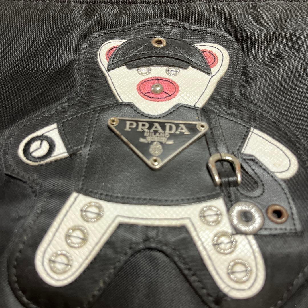 PRADA クマ刺繍 ナイロンポーチ