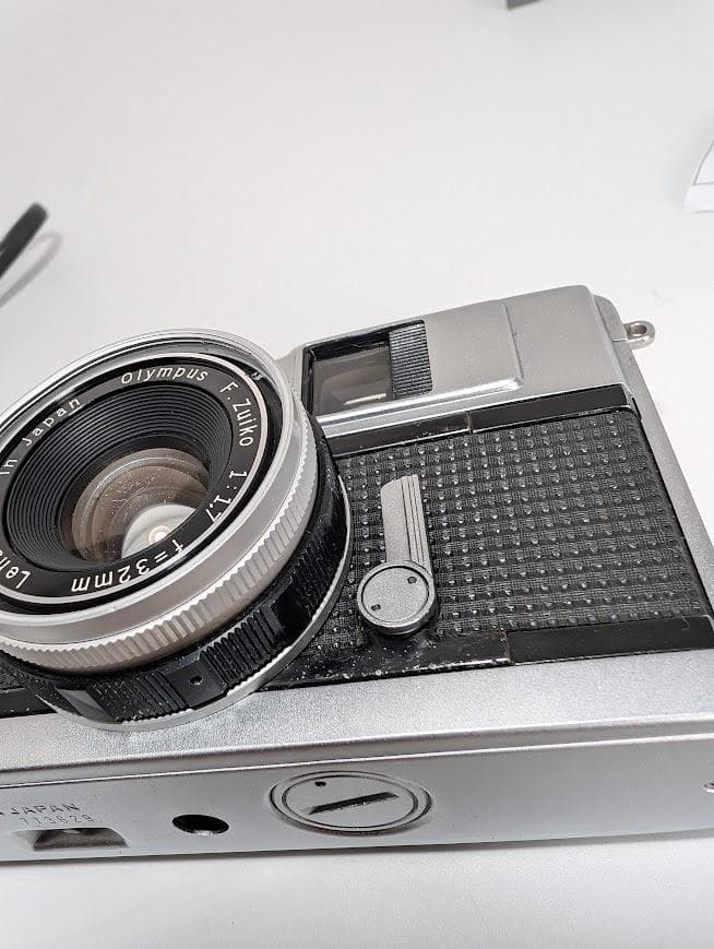 ☆赤ベロOK☆ OLYMPUS PEN EED ハーフサイズカメラ