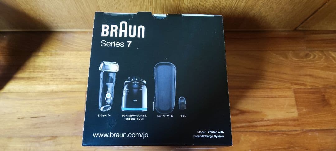 BRAUN Series 7　7760cc 洗浄機付