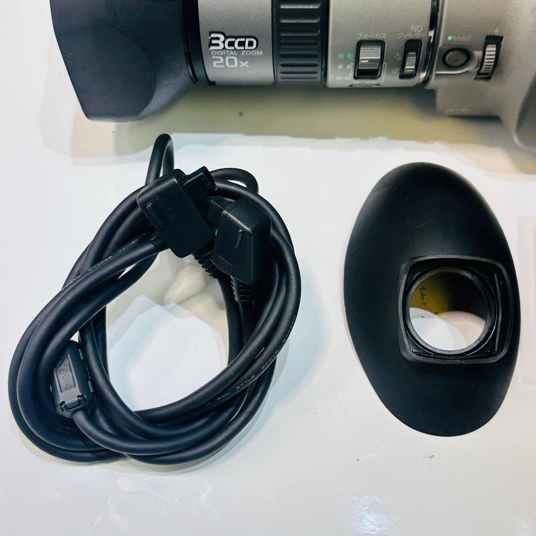 Sony Digital Handycam 3CCD DCR-VX1000動作品