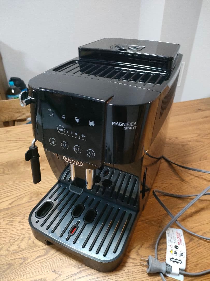 【タツ様】 デロンギ ECAM22020B マグニフィカ スタート