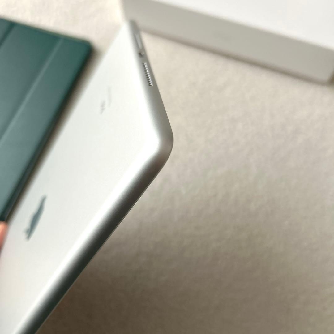 iPad 第9世代　Wi-Fi シルバー　64G