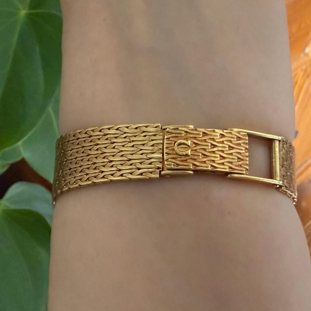 専用金無垢オメガ手巻き腕時計　750 k18 刻印あり　スタイリッシュなデザイン