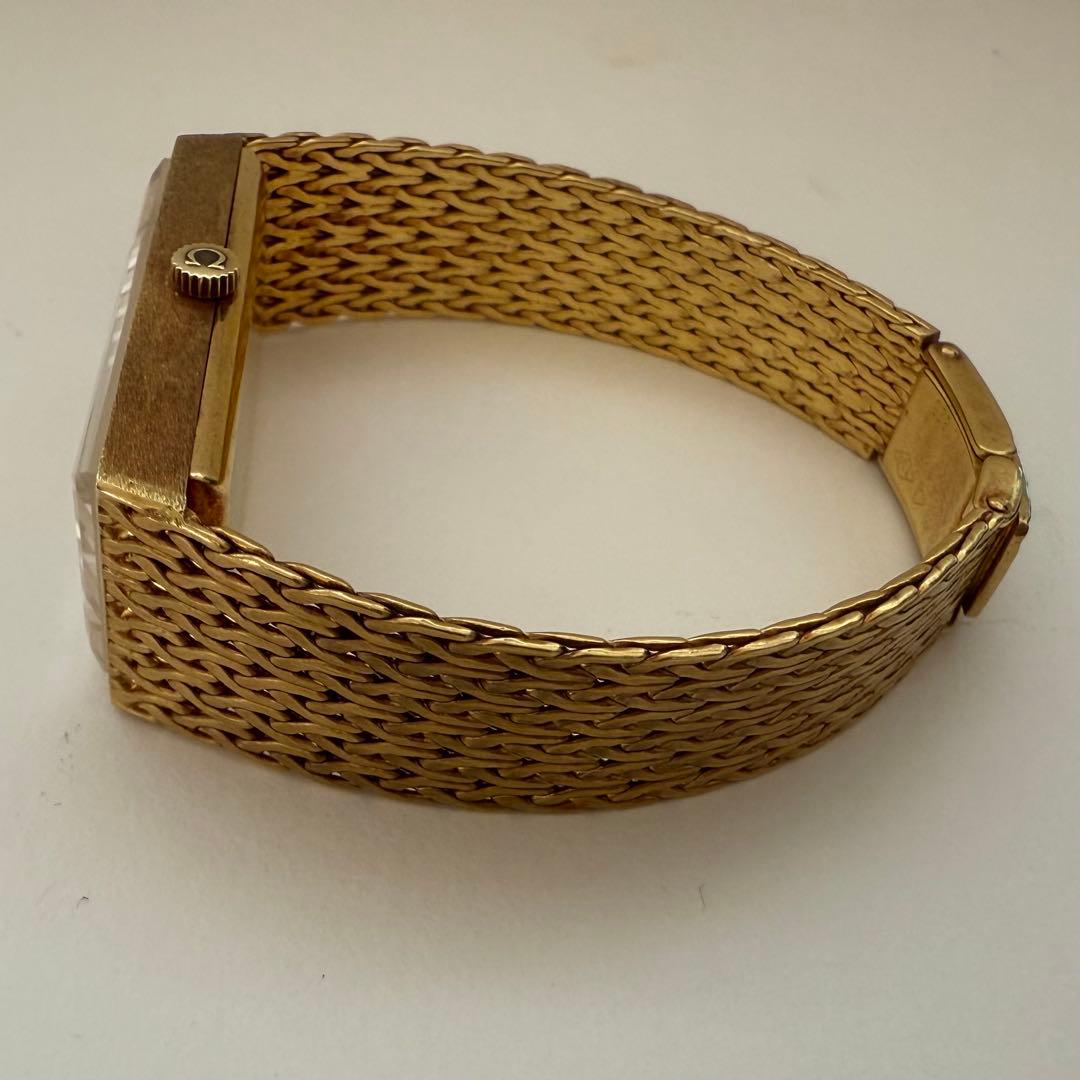 専用金無垢オメガ手巻き腕時計　750 k18 刻印あり　スタイリッシュなデザイン