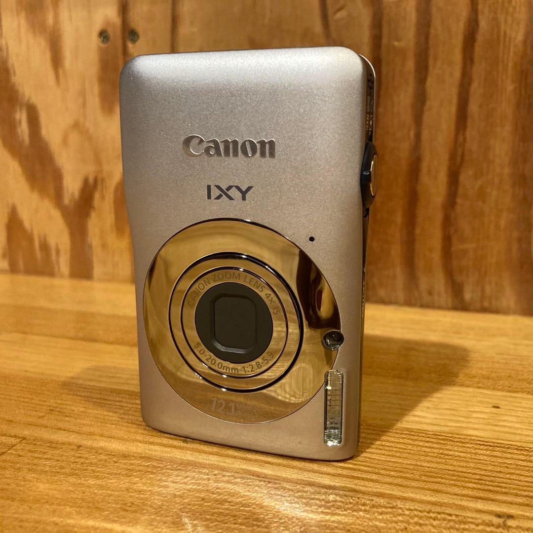 Canon IXY200F シルバー キヤノン イクシー デジカメ　付属品完備