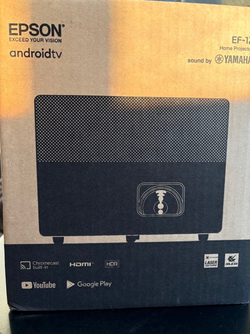 EPSON EF-12 ホームプロジェクター