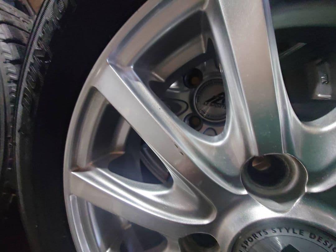 ②スタットレスタイヤ…AZ SPORTS 13インチ ホイールセット