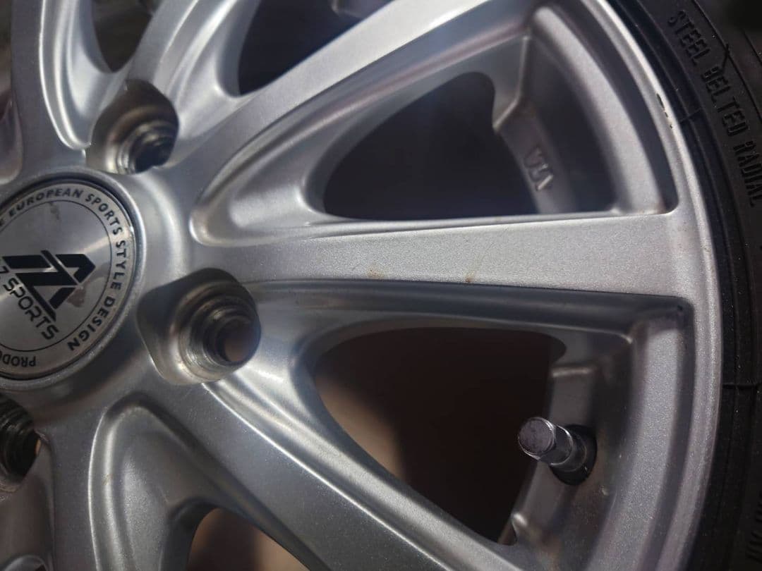 ②スタットレスタイヤ…AZ SPORTS 13インチ ホイールセット