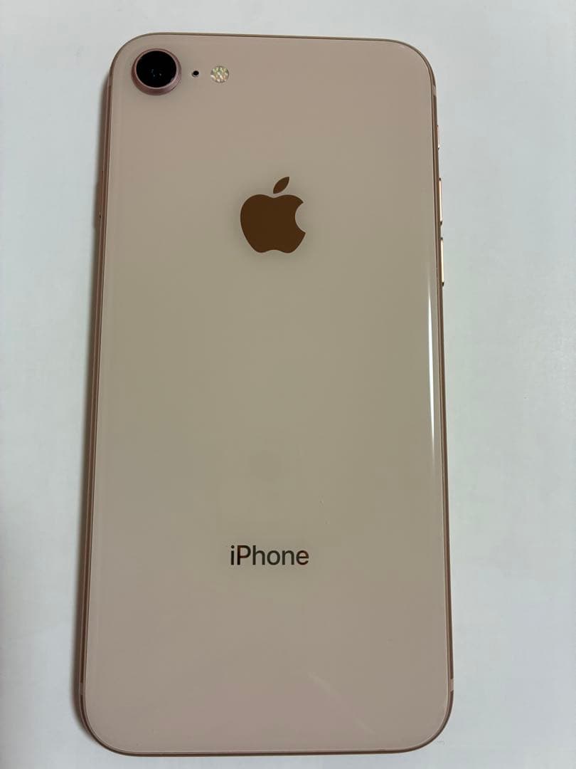 Apple iPhone 8 本体　ゴールド 64GB