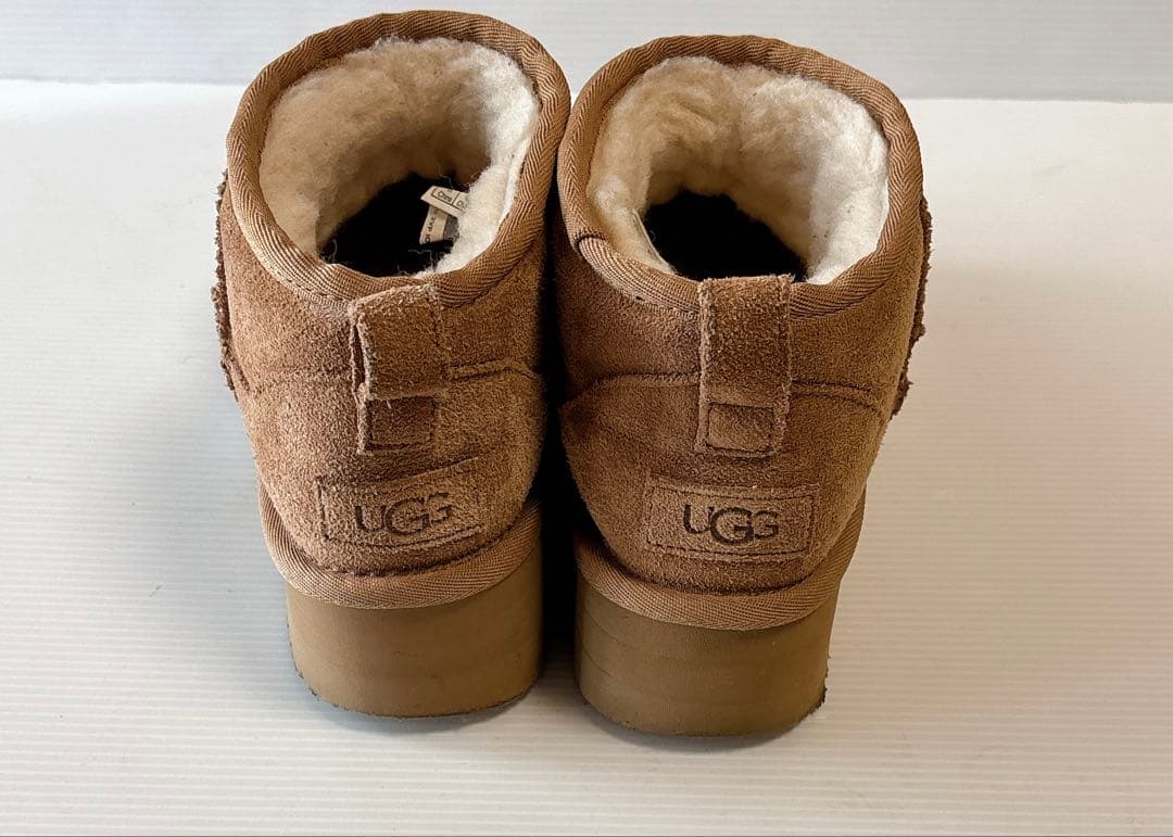美品⭐︎UGG クラシックウルトラミニプラットフォーム　チェスナット22.0㎝