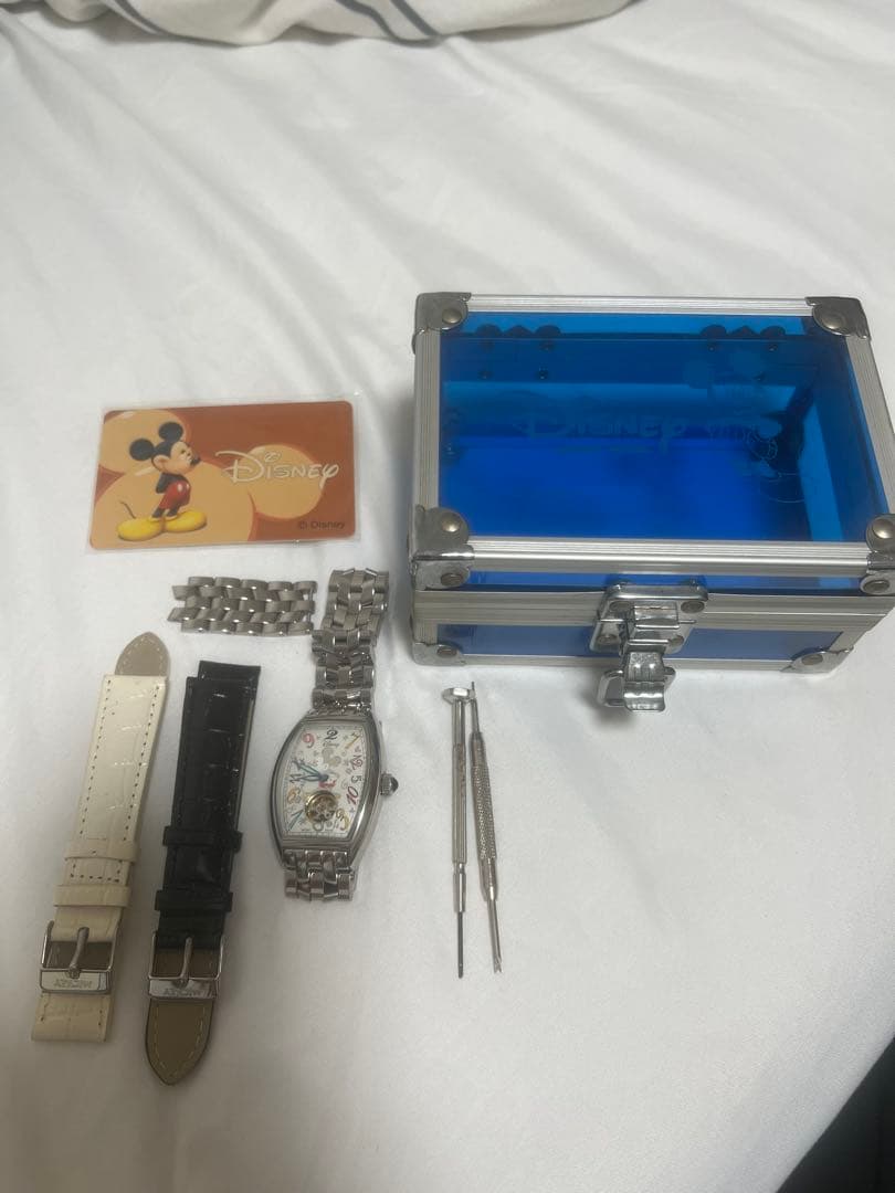 ディズニー ミッキー77周年記念時計