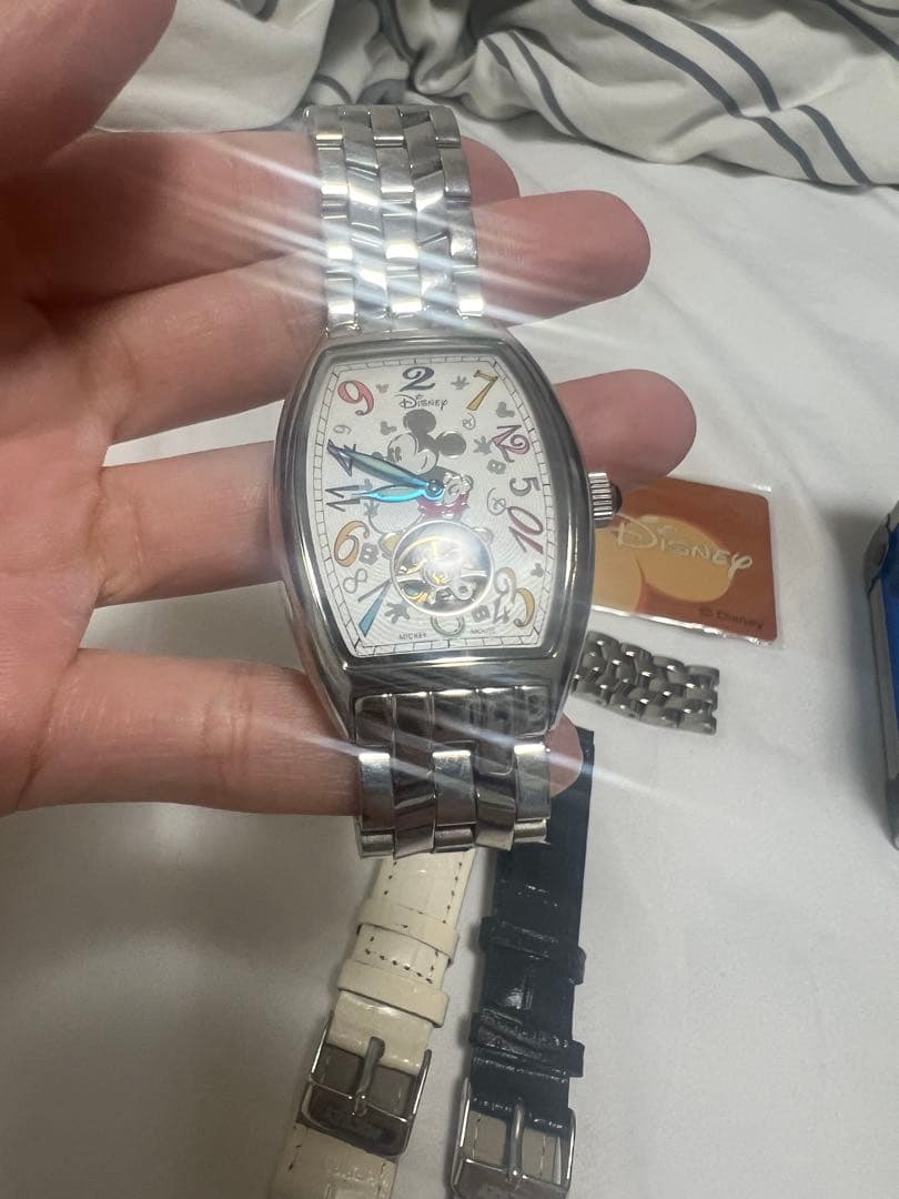 ディズニー ミッキー77周年記念時計