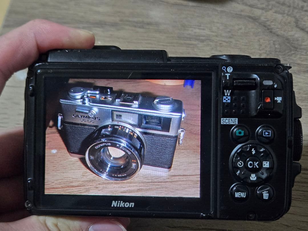 Nikon COOLPIX AW130 ブルー