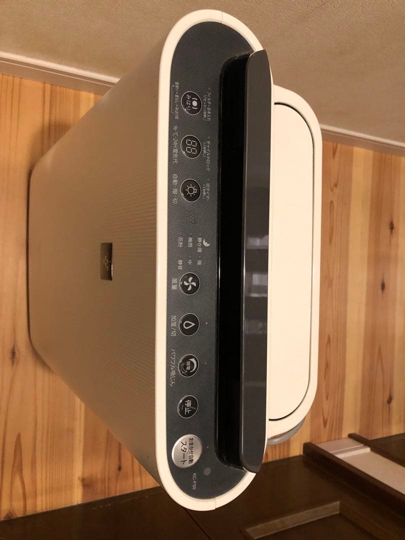 SHARP 空気清浄機 ホワイト　KC-F50