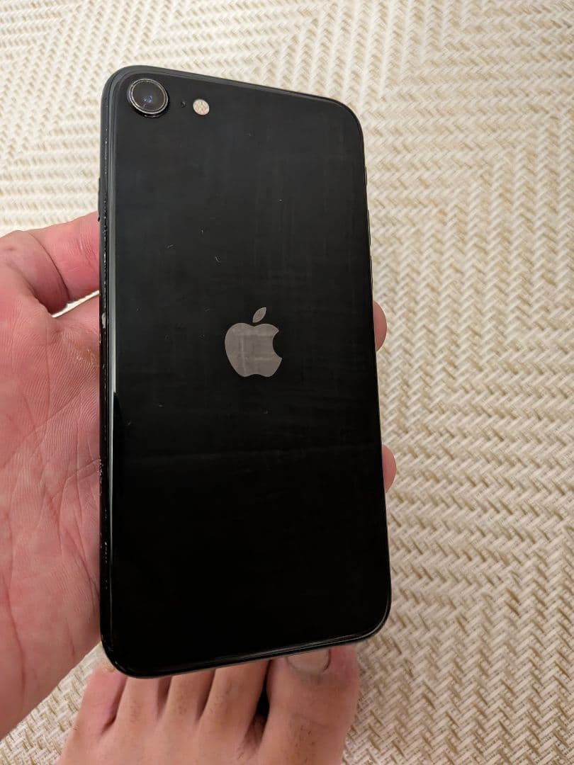 iPhoneSE 第2世代 ブラック 128