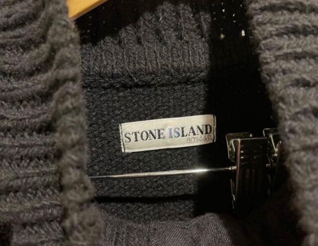 STONE  ブラック ハイネックセーター